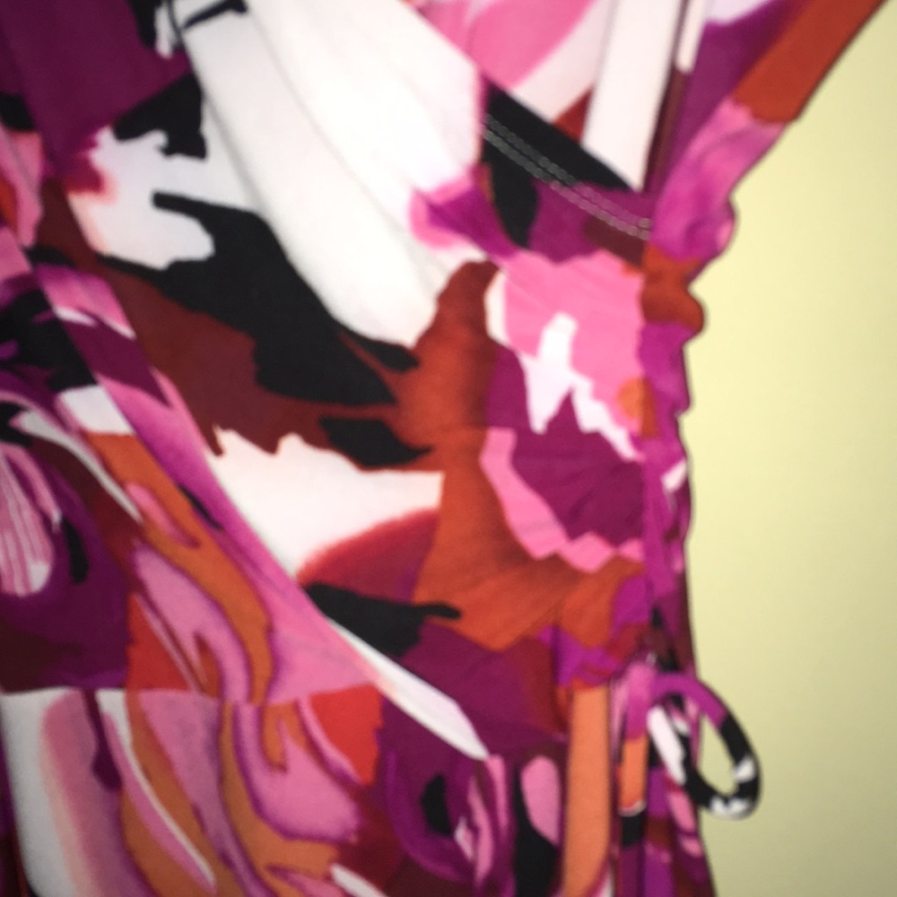Evan Picone Faux Wrap Floral Dress size 8P - Picture 3 of 4